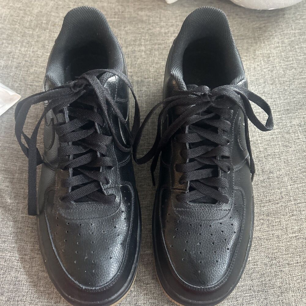 Nike Air Force 1 .swoosh Size 10 Black